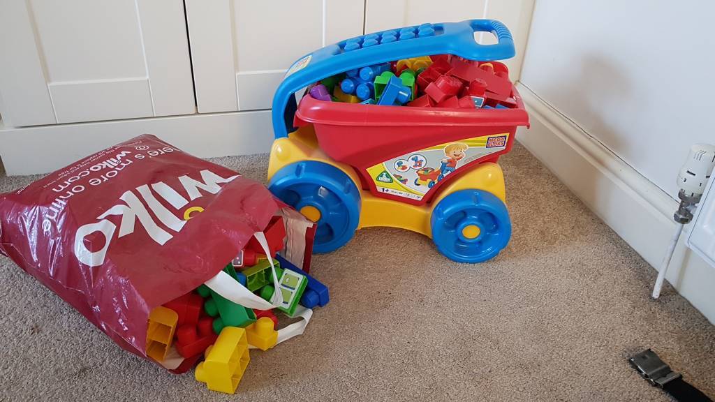 mega bloks pull along